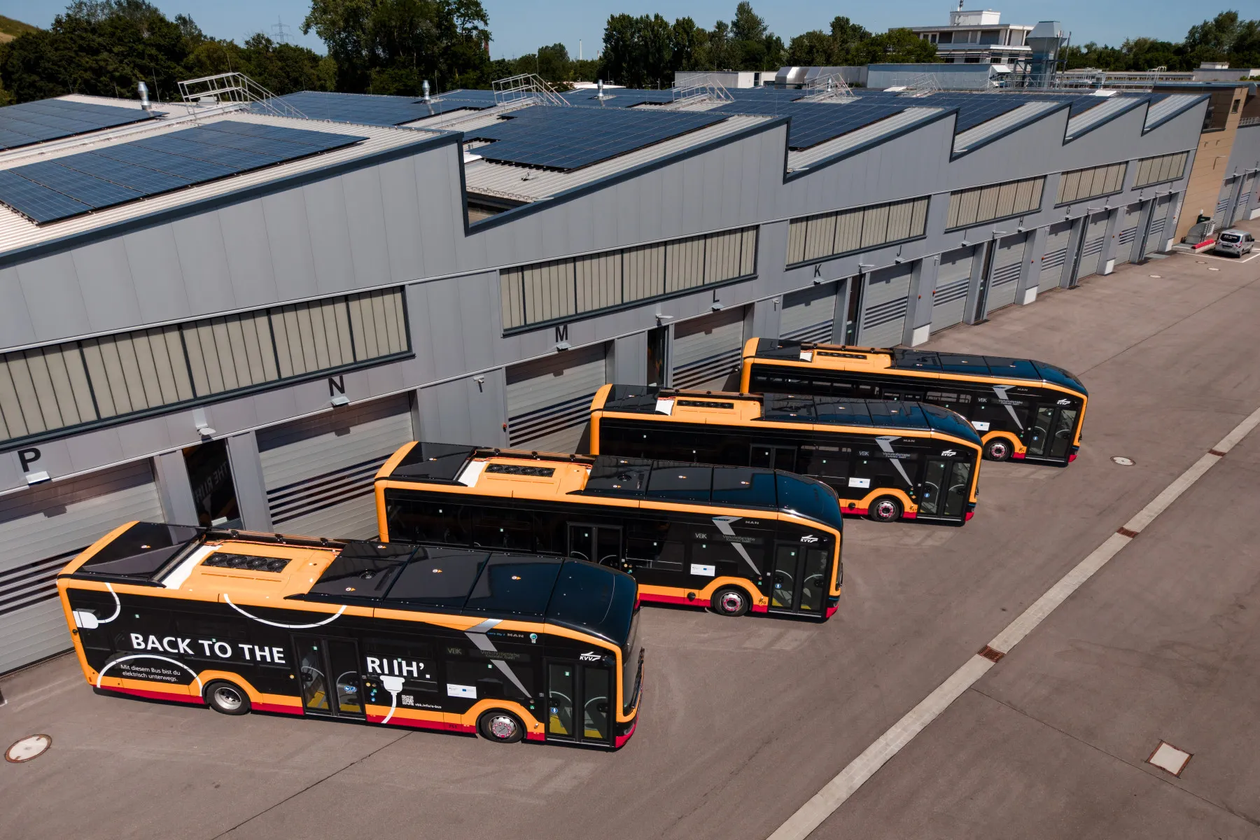 Mehr Ruhe für Karlsruhe: Verkehrsbetriebe verdoppeln Elektrobusflotte auf 48 MAN Lion’s City E